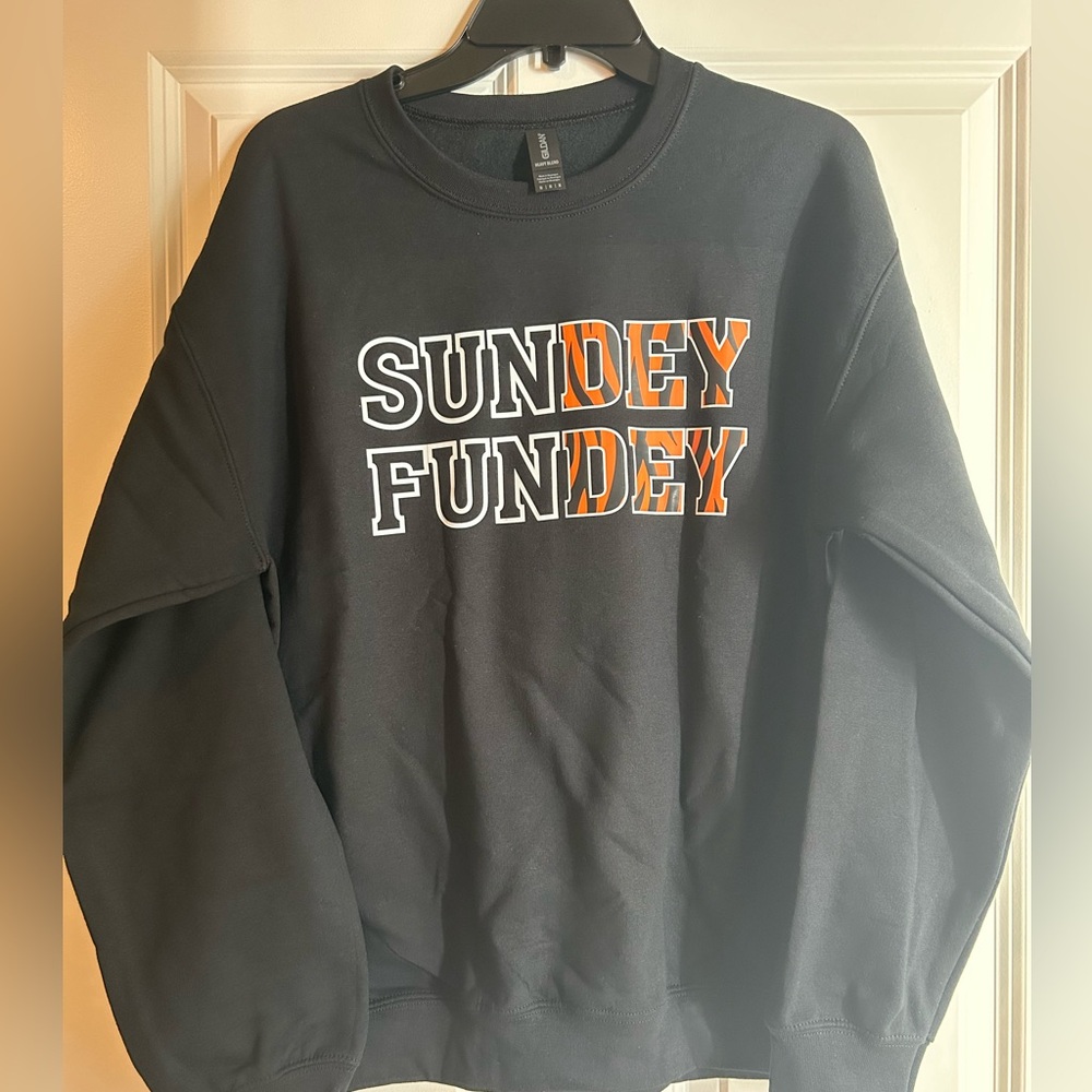 Size Medium (unisex) Cincinnati Bengals sweatshirt